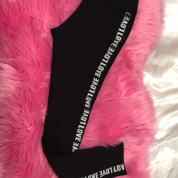 High waisted leggings with " love" on the sides - Picture 2 of 5